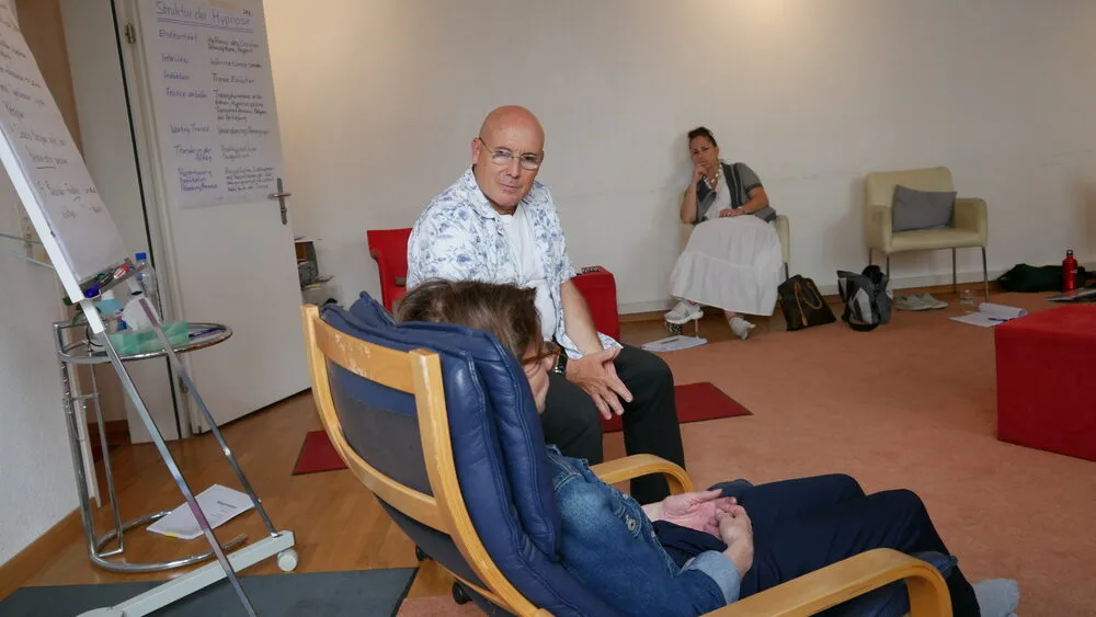 Michael Schmidt – Hypnosetherapeut und Trainer bei Schmidt Hypnose